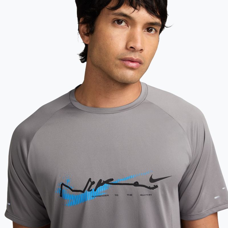 Мъжка тениска за бягане Nike Stride Let Go Dri-FIT ADV pencil point 3