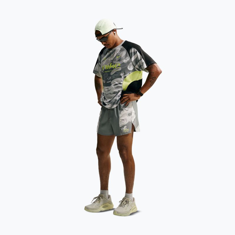 Мъжки шорти за бягане Nike Dri-Fit 4" smoke grey/black/light lemon twist 2