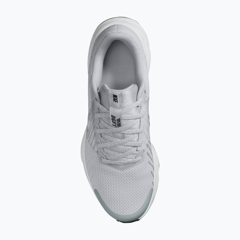 Дамски обувки за бягане Nike Run Defy wolf grey/off white/metallic silver 4