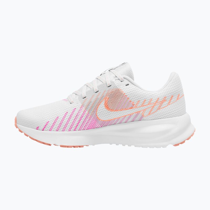 Дамски обувки за бягане Nike Run Defy white/hyper pink/crimson bliss/gridiron 2
