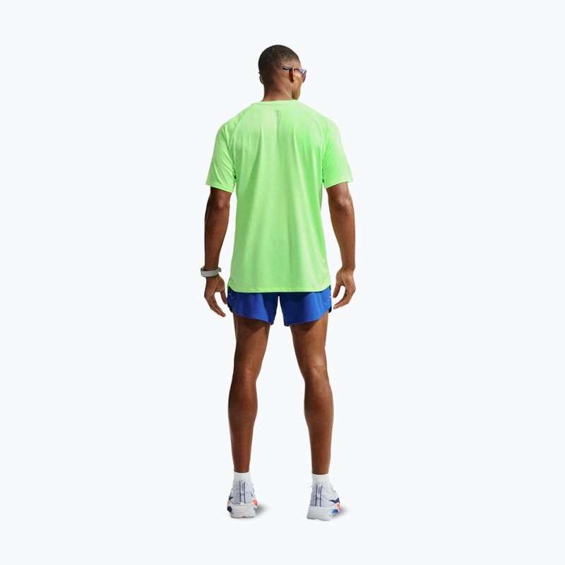 Мъжка тениска за бягане Nike Stride volt/light silver 3