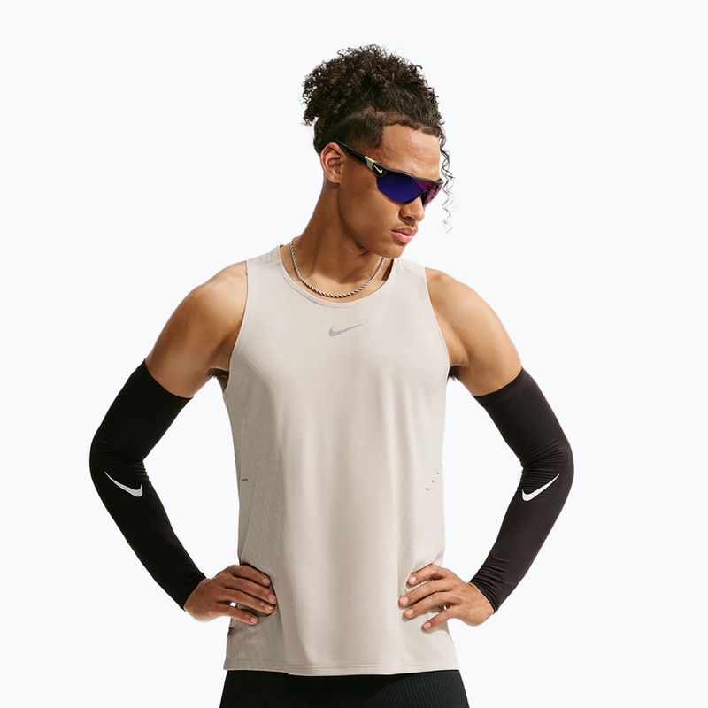 Мъжка тениска за бягане Nike Stride cream Ii/sail