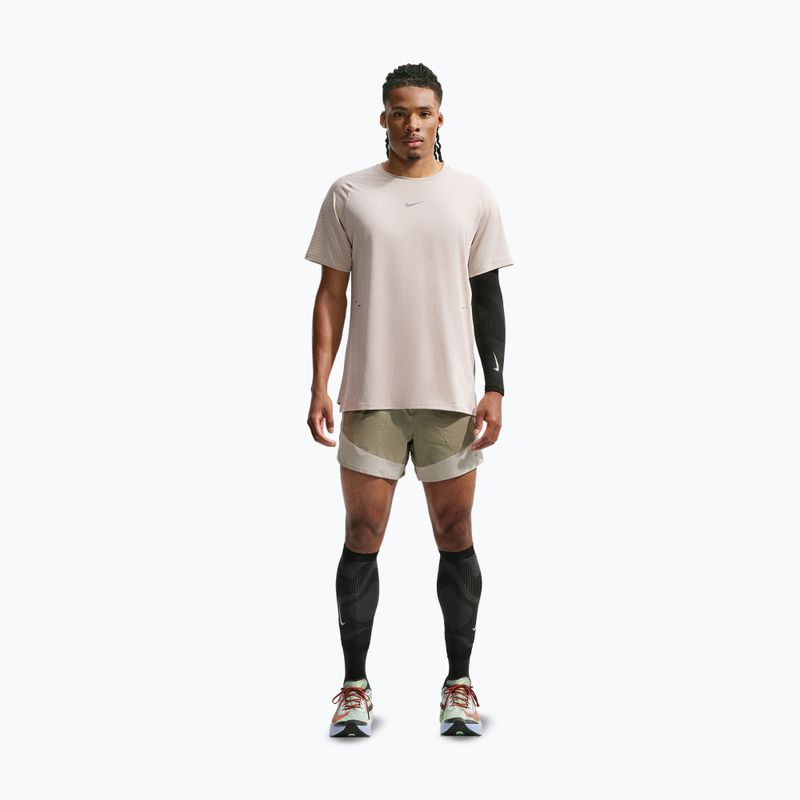 Мъжка тениска за бягане Nike Stride cream Ii/sail 2