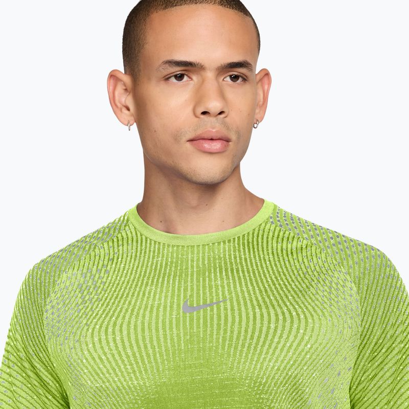 Мъжка тениска за бягане Nike Stride Aero-FIT light lemon twist 3