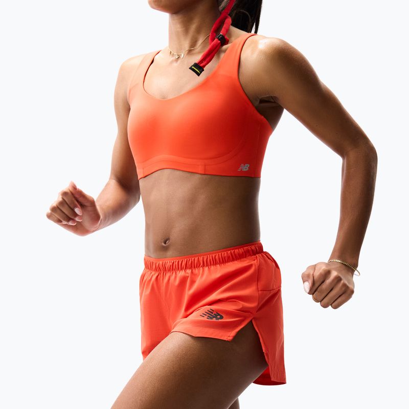 Дамски шорти за бягане New Balance Run Essentials 3" Short neo flame 3