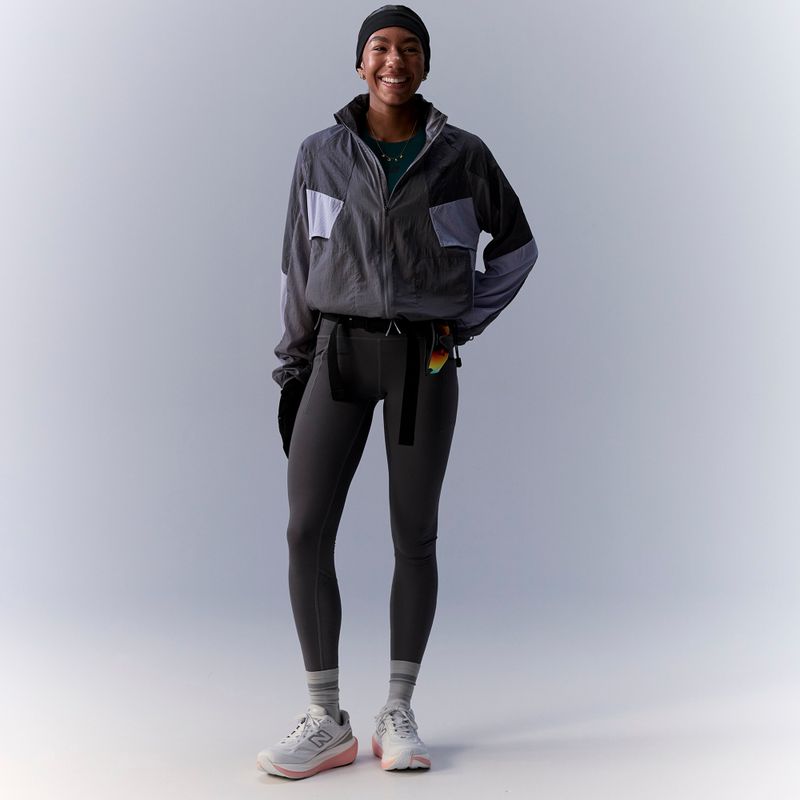 Дамско яке за бягане New Balance Reflective RC Jacket neptune grey 7