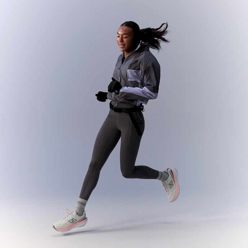 Дамско яке за бягане New Balance Reflective RC Jacket neptune grey 8