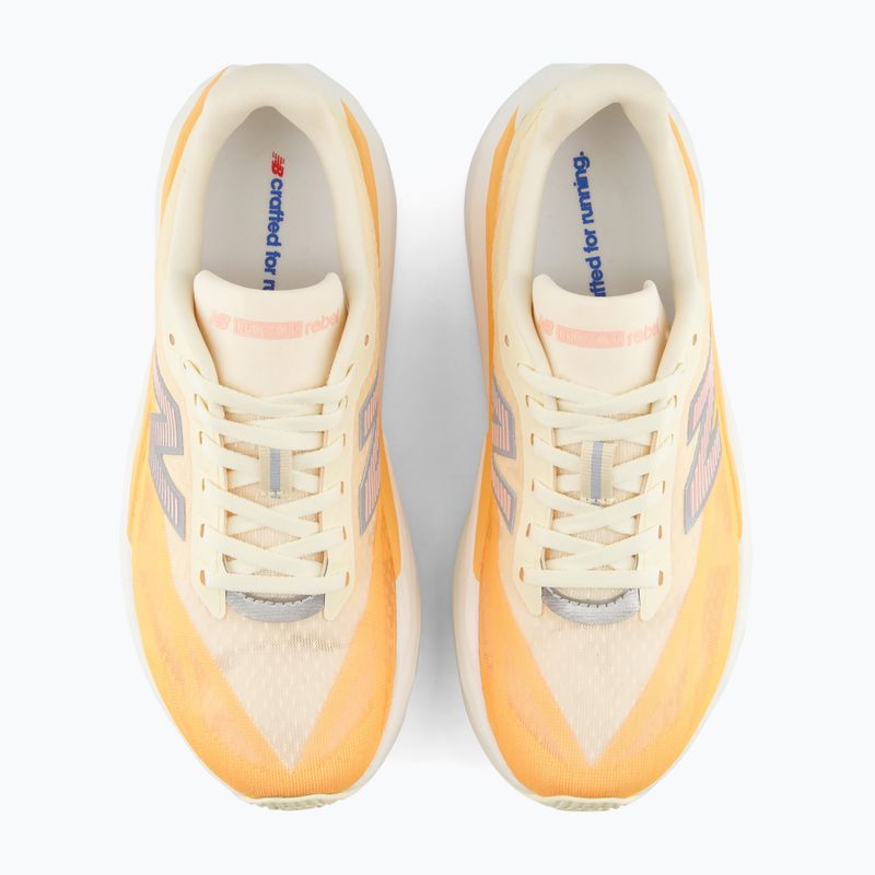 Дамски обувки за бягане New Balance FuelCell Rebel V5 calcium/gumdrop 3