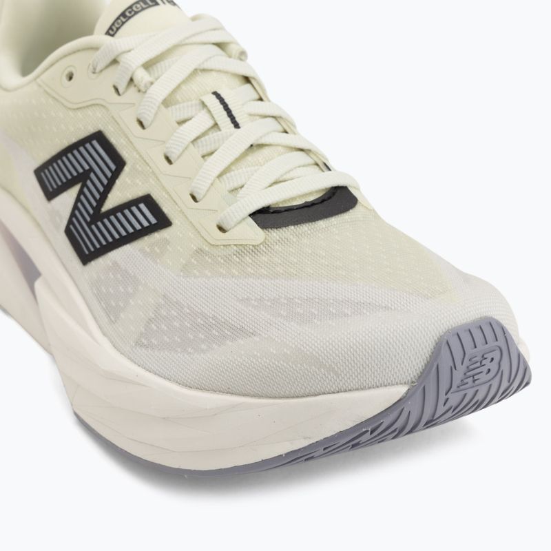 Мъжки обувки за бягане  New Balance FuelCell Rebel V5 pistachio butter/digital mist 7