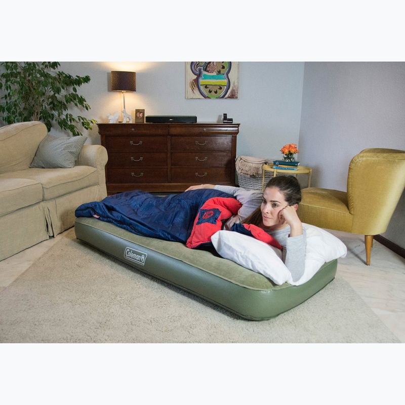 Надуваем матрак Coleman Maxi Comfort Bed Single 4