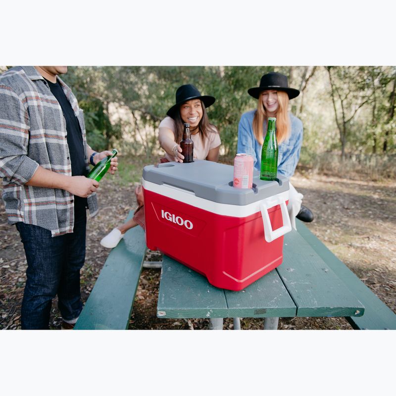 Туристически хладилник Igloo Latitude 52 industrial red/white/meteorite 10