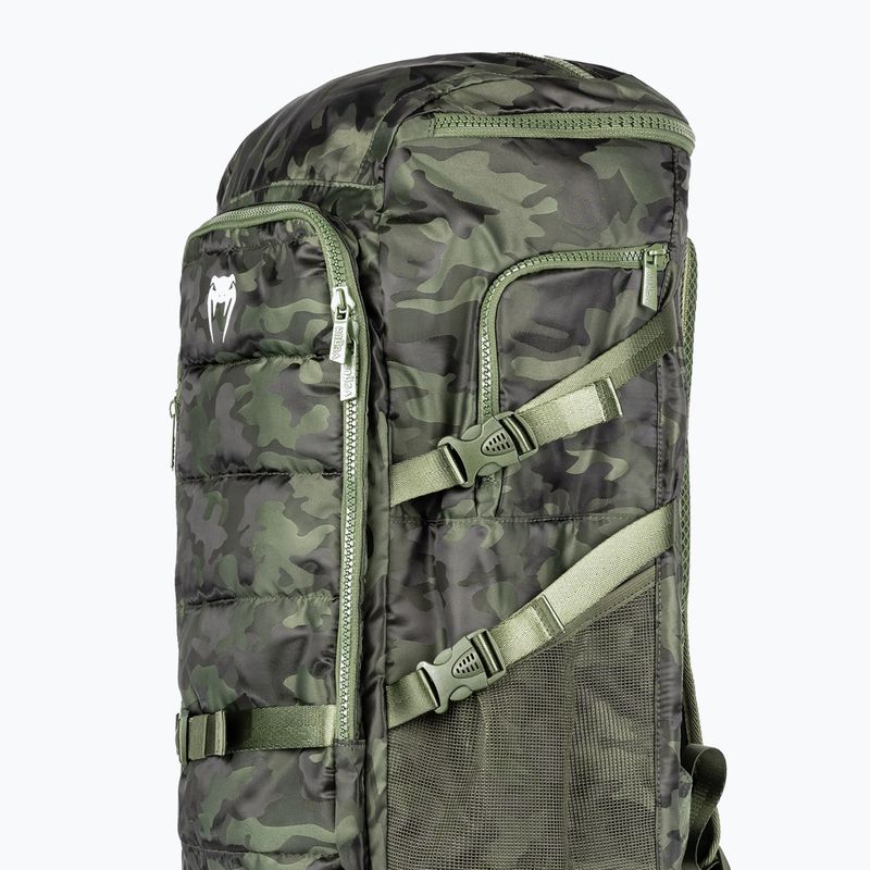 Раница за тренировка Venum Challenger Xtrem 63 l khaki camo 4