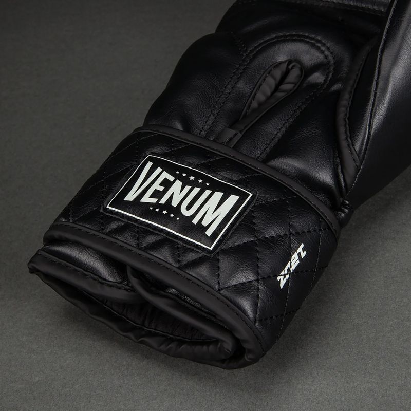 Боксови ръкавици Venum Impact Classic Boxing black 6