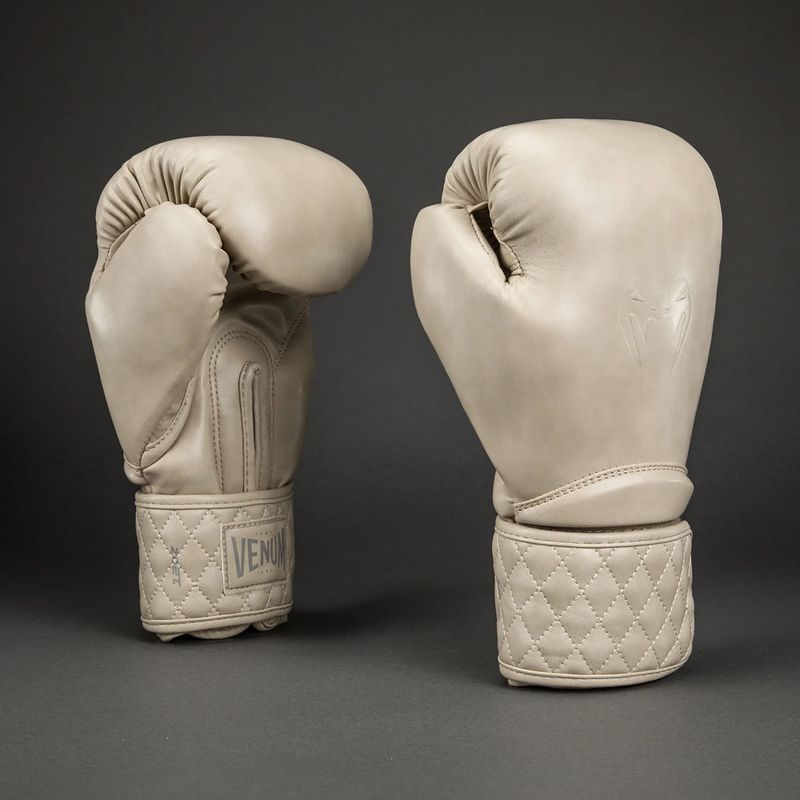 Боксови ръкавици Venum Impact Classic Boxing ivory 2