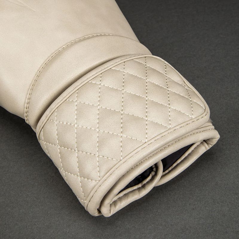 Боксови ръкавици Venum Impact Classic Boxing ivory 5