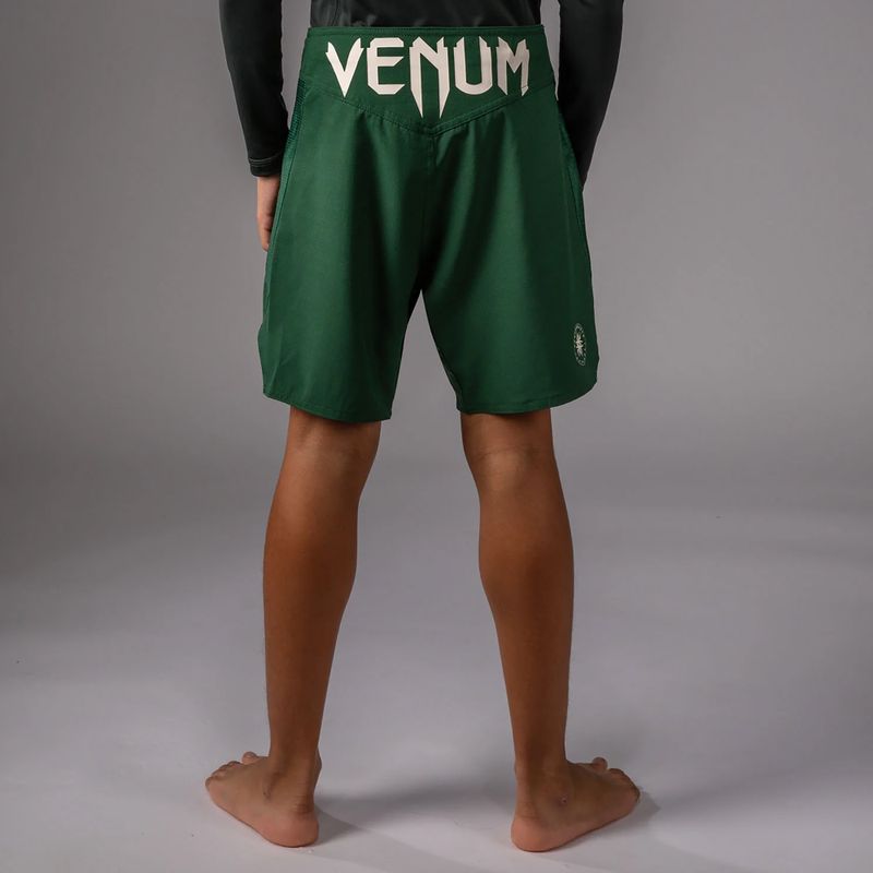 Детски шорти за тренировка Venum Attack Kids Fightshorts forest green/off white 4