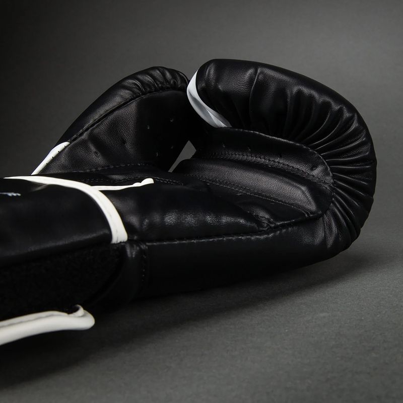 Боксьорски ръкавици Venum Challenger 2.5 Boxing black/white 4