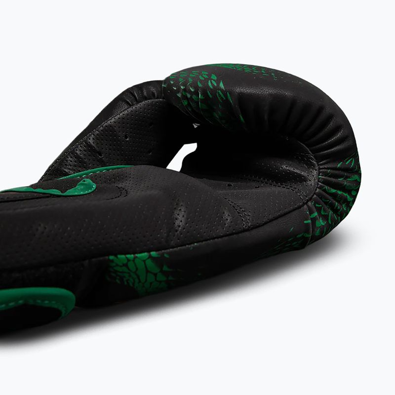 Боксови ръкавици Venum Matupa Boxing black/green/gold 3