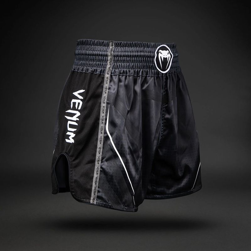 Тренировъчни шорти Venum Stealth Muay Thai black/white 3