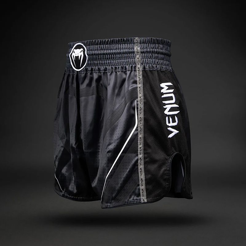 Тренировъчни шорти Venum Stealth Muay Thai black/white 4