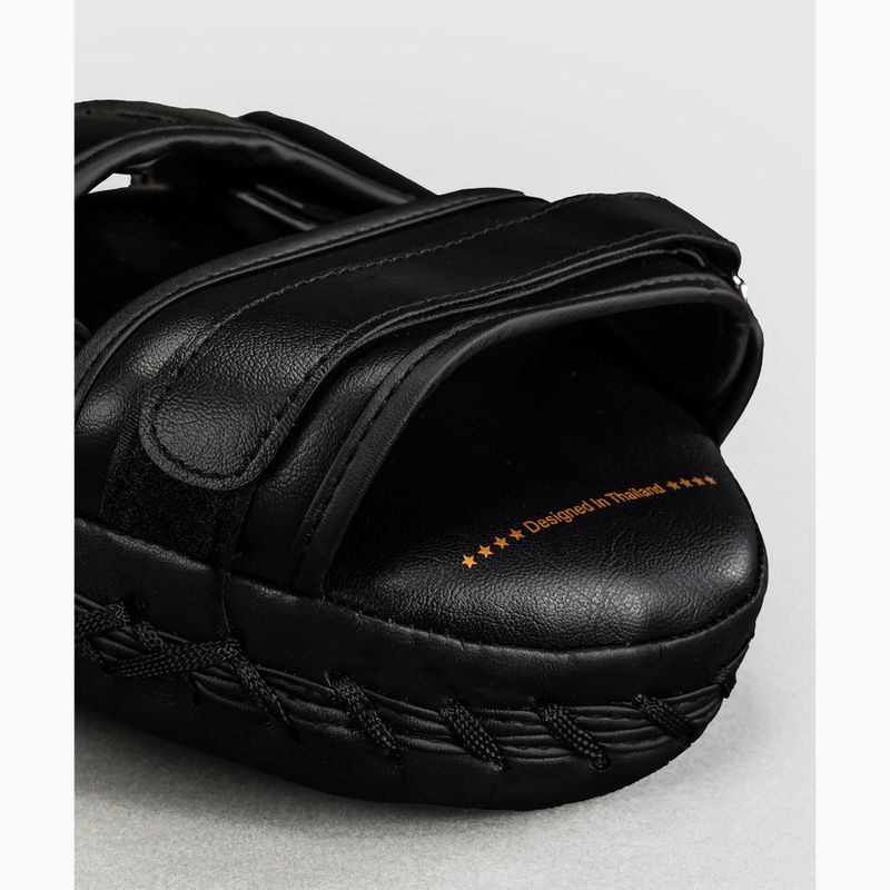 Тренировъчни щитове Venum Light Focus Mitts black/gold 4