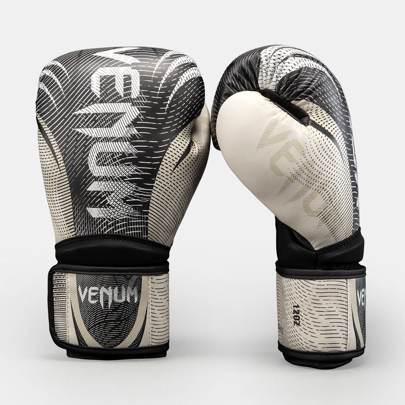 Боксови ръкавици Venum Galactic 3.0 Boxing off white/black 2