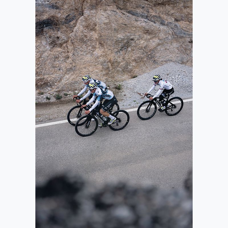 Велосипедна каска ABUS Airbreaker 2.0 whiny white 9