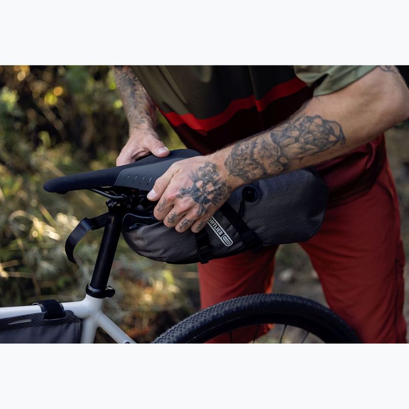 Велосипедна чанта под седалката ORTLIEB Seat-Pack QR 7,5 l dark sand 11