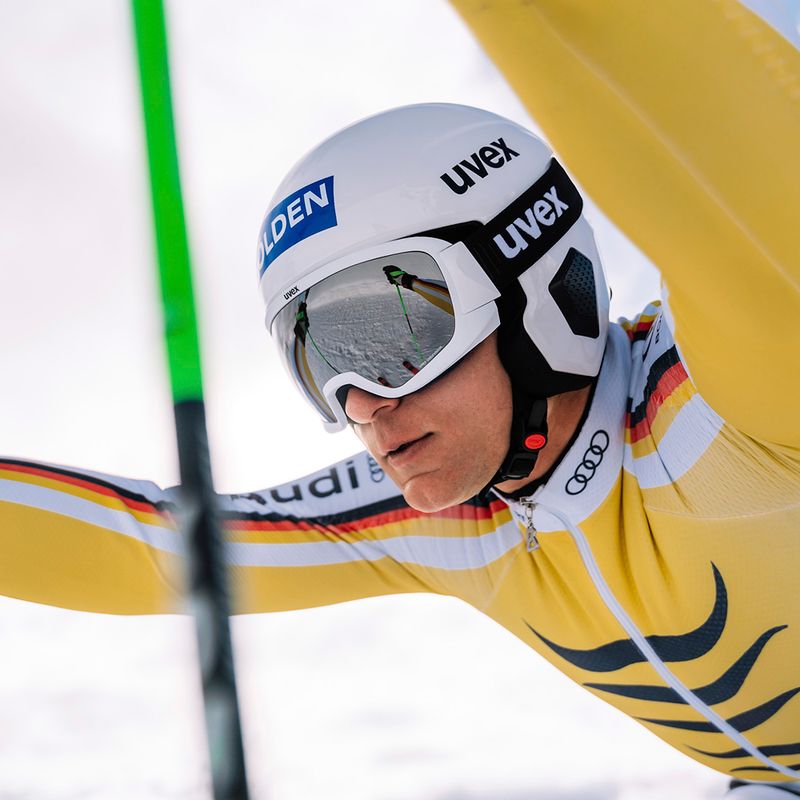 Скиорска каска UVEX Invictus all white 9