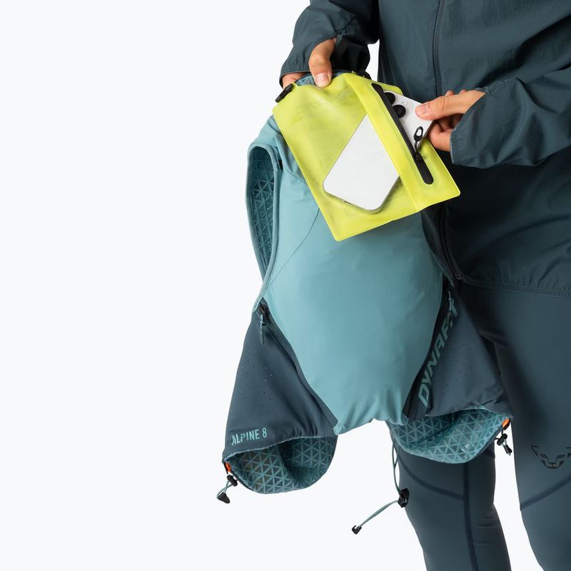 Жилетка за бягане DYNAFIT Alpine 8 Vest smoke blue/cinder 11