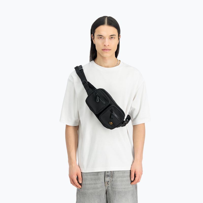 Alpha Industries Label Черна бъбрековидна торбичка от 1,5 л 8
