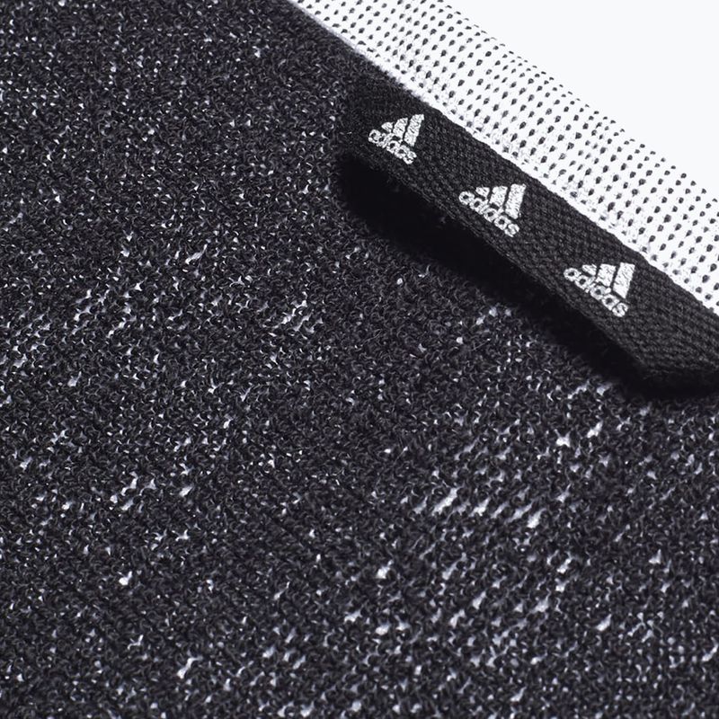 Бяла и черна кърпа Adidas DH2862 3