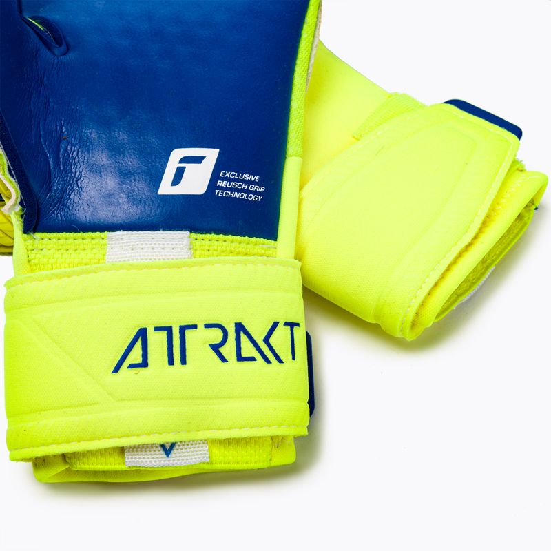 Вратарска ръкавица Reusch Attrakt Duo yellow-blue 5270055 4