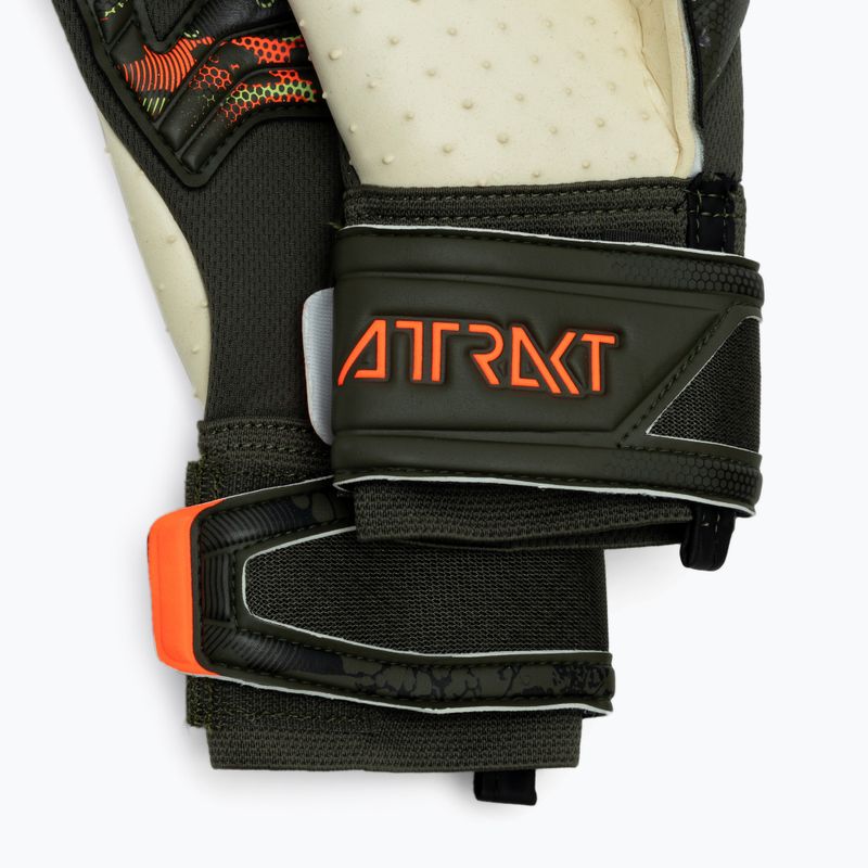 Reusch Attrakt Speedbump вратарски ръкавици зелени 5370039-5556 5