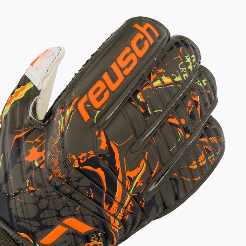 Reusch Attrakt Grip вратарски ръкавици зелени 5370018-5556 3