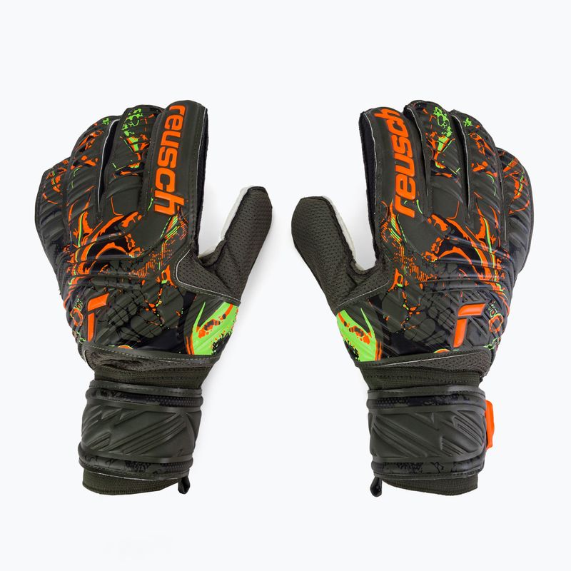 Reusch Attrakt Твърди зелени вратарски ръкавици 5370016-5556