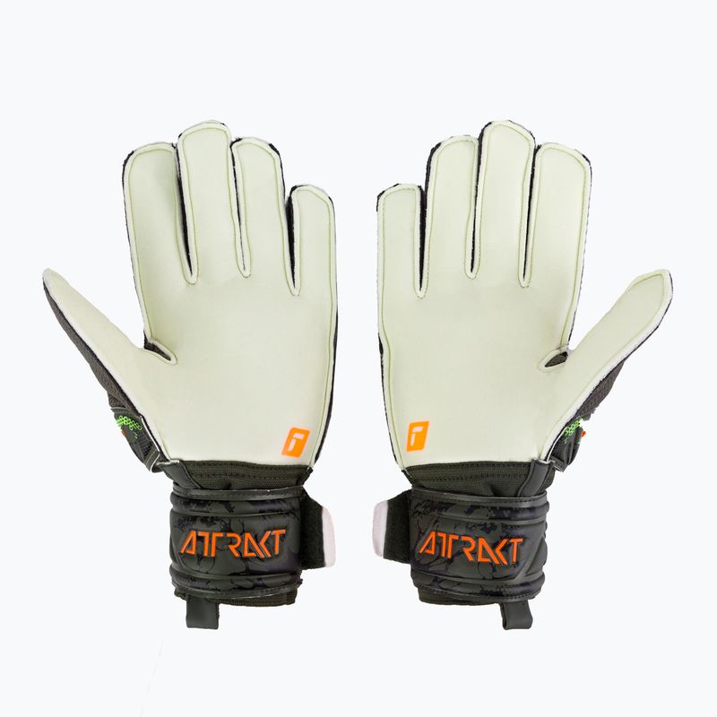 Reusch Attrakt Твърди зелени вратарски ръкавици 5370016-5556 2