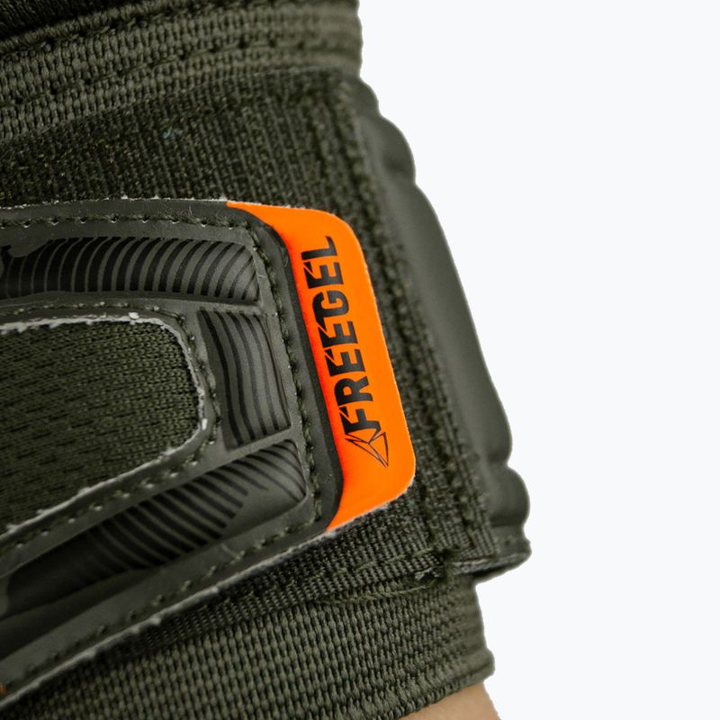 Reusch Attrakt Freegel Silver Junior вратарски ръкавици чернозелени 5372035-5555 10