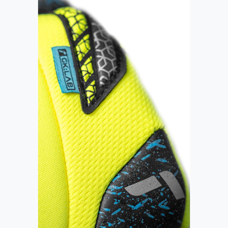 Вратарски ръкавици Reusch Attrakt Fusion Guardian safety yellow/silver/black 7