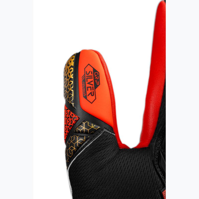 Детски вратарски ръкавици Reusch Attrakt Freegel Silver Junior black/gold/fiery red 6