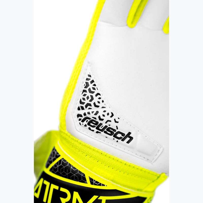 Детски вратарски ръкавици Reusch Attrakt Grip Junior safety жълто/сребърно 7