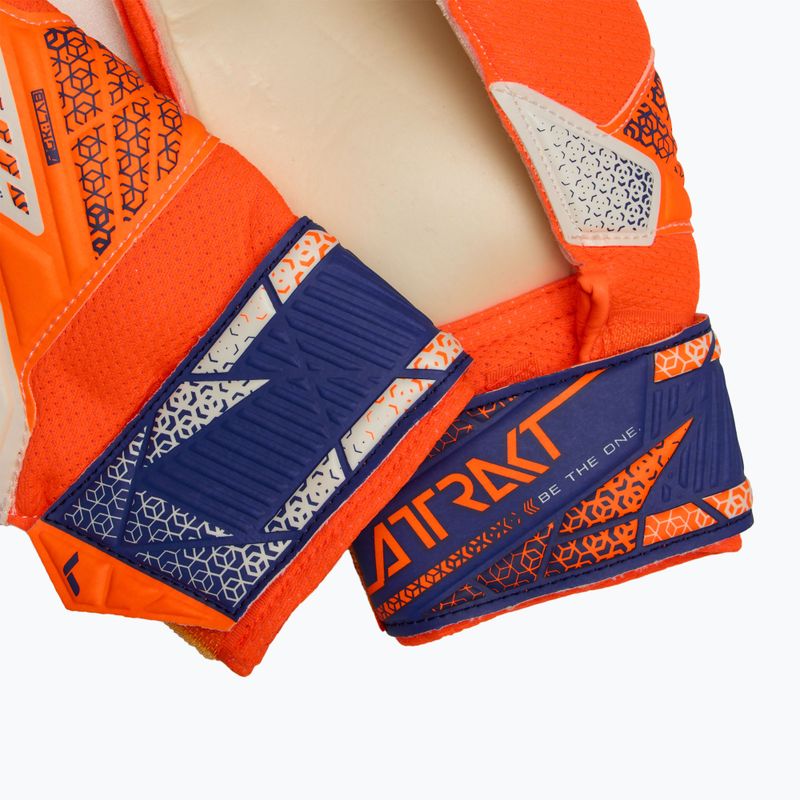 Детски вратарски ръкавици Reusch Attrakt Solid Junior shocking orange/energize blue 5