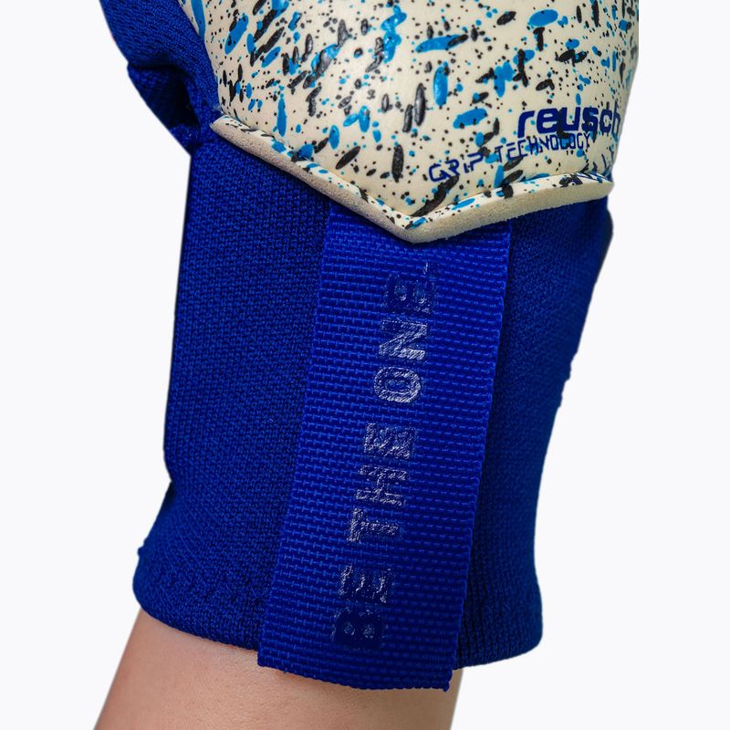 Вратарски ръкавици Reusch Attrakt Freegel Fusion Goaliator sharp blue/shocking orange 8