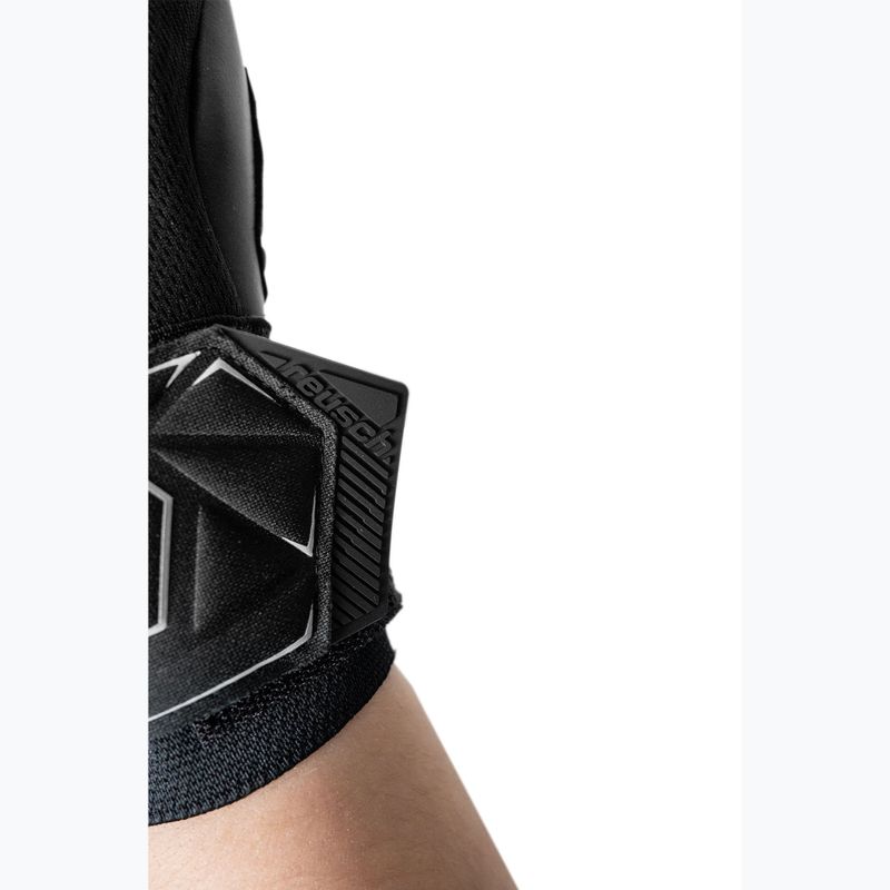 Вратарски ръкавици Reusch Attrakt Freegel Infinity Finger Support 5670730-7700 black 8