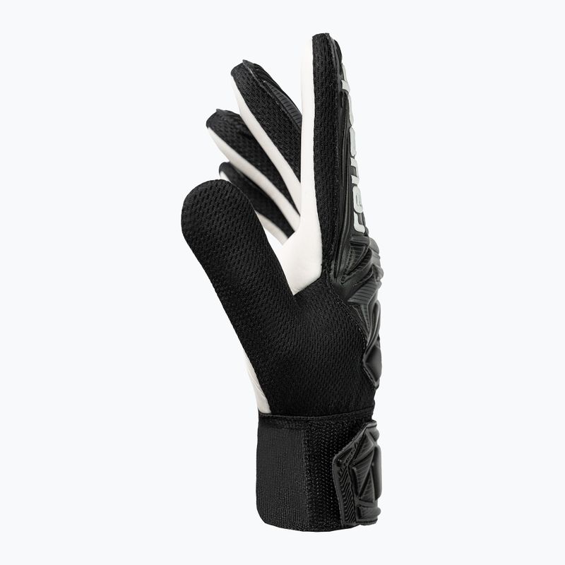 Детски вратарски ръкавици Reusch Attrakt Starter Solid Junior 5672514 black 4