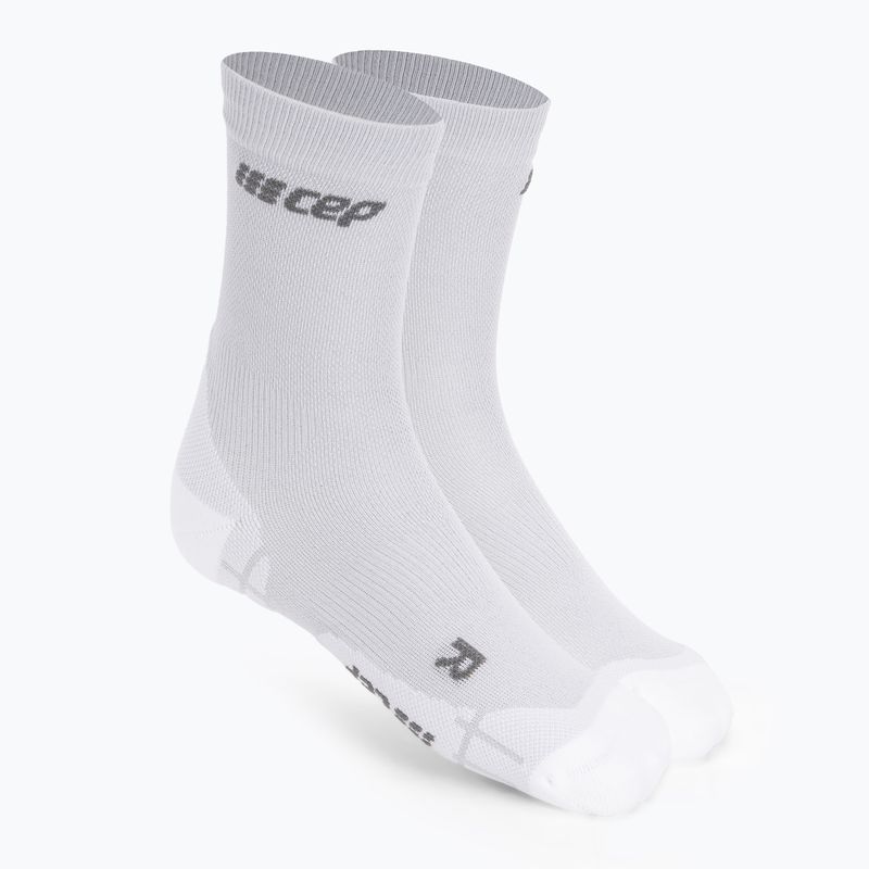 CEP Ultralight Short carbon бели мъжки чорапи за бягане с компресия