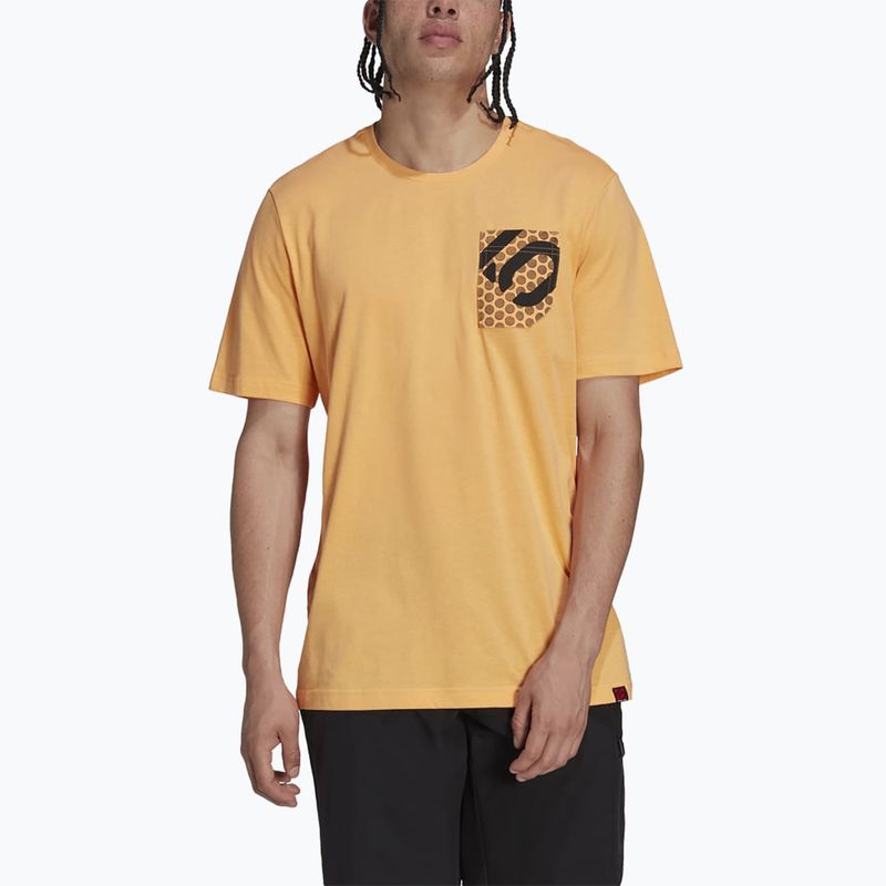 Мъжка тениска adidas FIVE TEN Brand Of The Brave Tee в цвят мъгливо оранжево 4