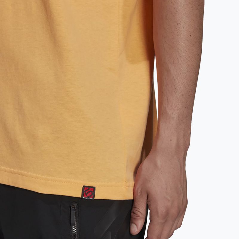 Мъжка тениска adidas FIVE TEN Brand Of The Brave Tee в цвят мъгливо оранжево 6