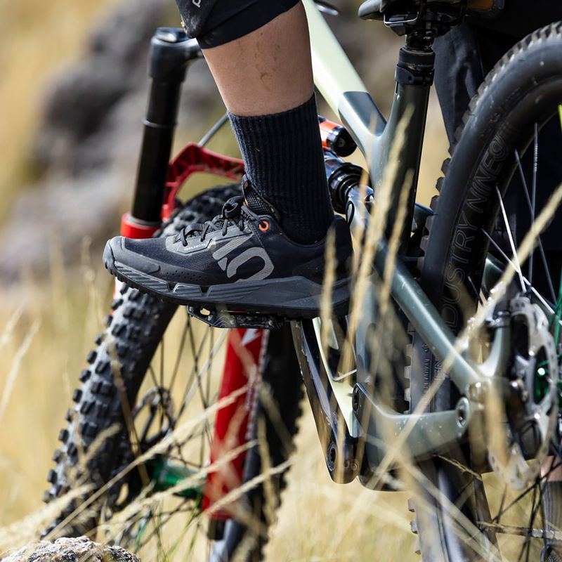 Дамски обувки за колоездене на платформа adidas FIVE TEN Trailcross LT core black/grey one/grey six 8