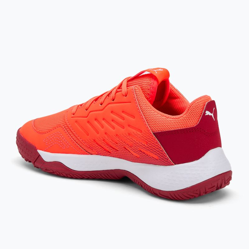 Детски обувки за хандбал PUMA Accelerate Jr светещо червено/бяло/тъмно малиново/черно 3